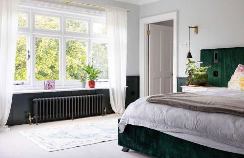 Country Retreat - Sleeps 14 - Large Garden - Photo 70