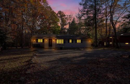 Serene Pocono Escape Hot Tub Lake Access - Foto 30