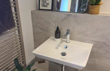 The Snuggery-Hot Tub-Free Parking-Accessible - Foto 33