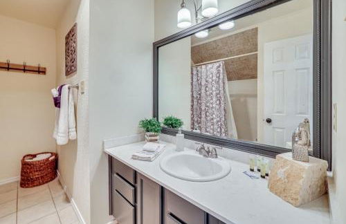 Hill Country Escape Family Home with Outdoor Oasis - Foto 23