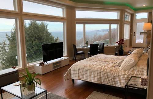 Romantic Spacious Suite with Salish Sea & Mountain Views at Seattle Luxury Estate - Foto 44
