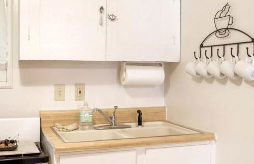 The Nest Cottage with Hot Tub in Downtown Manitou Springs - Foto 23