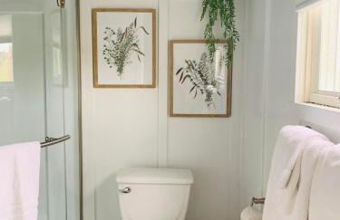 Waters Edge Lakefront with Kayaks Fire Pit and Dock - Foto 14