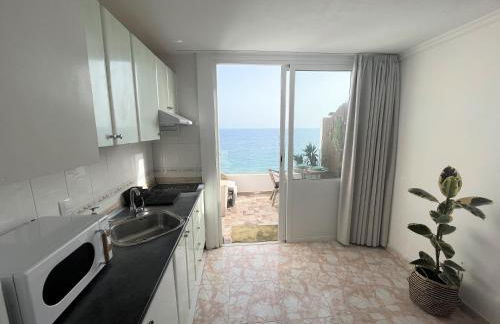 Ocean Views - Beach Apartment - Foto 15