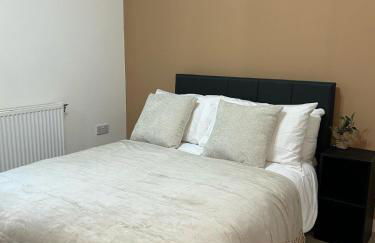 Modern 2-Bedroom Flat Near Wembley - 9 Minutes from Park Royal Station - Foto 20