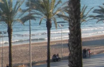 Passeig Maritim Apartment - Photo 34