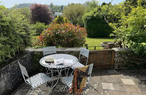 Damson Cottage - Peaceful location, charming communal orchard & private patio garden - Foto 16