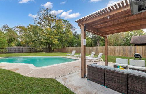 Sugarland 4 bed - Photo 1