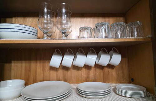 Spacious 3BR Niagara Falls Home with King Bed & Parking 18 Blocks from the Falls - Foto 6