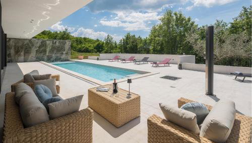 3 Bedroom Awesome Home In Sterna - Foto 2