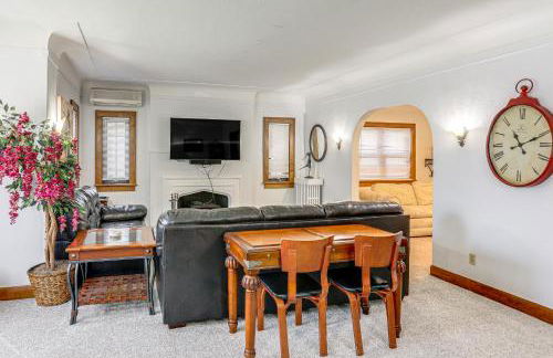 Striking Tudor Revival in Five Points District! - Foto 5