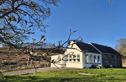 Old School, Spean Bridge - fun, friendly, relaxed - Photo 18