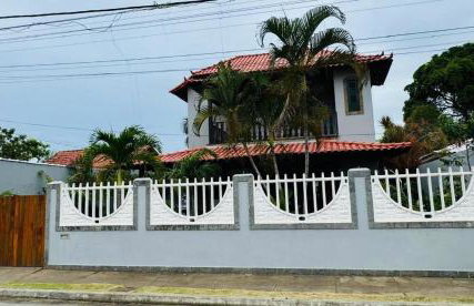 Saquarema- Lagoa, praia , piscina e jogos - Foto 1