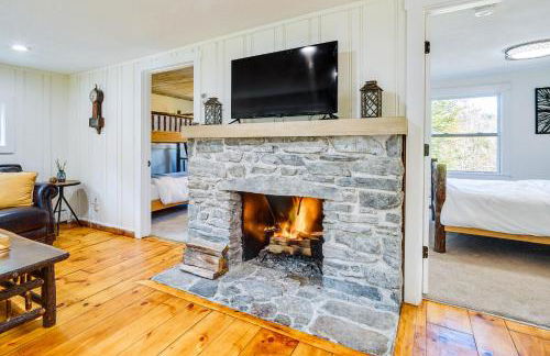 Mount Pine Winter Retreat Near the Green Mtns! - Photo 6