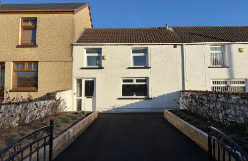 Miners cottage(1840)Nr. Brecon,Tower Zip & Bike Pk - Photo 2