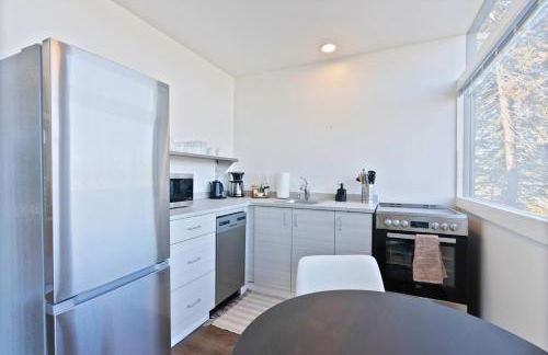 Iconic Modern Stay w Free Parking - Foto 5