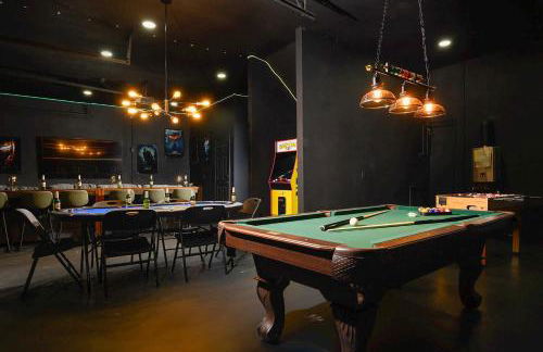 Exciting Valrico Villa with Private Pool and Game Room - Foto 3