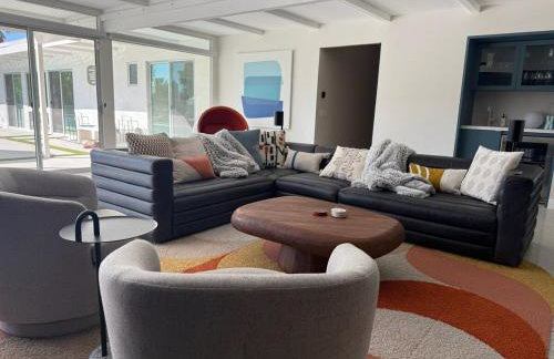 Aerhaus - Mid-Century Oasis - Foto 60