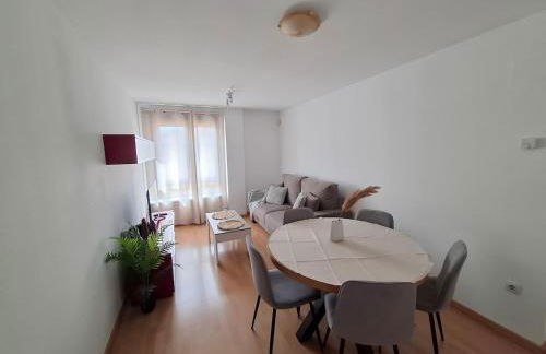 Los Pinos, acogedor apartamento con garaje - Arafita Apartamentos - Foto 1