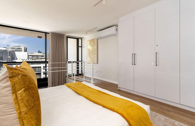 Urban Palette - Modern Artistic Green Point Apt - Foto 18