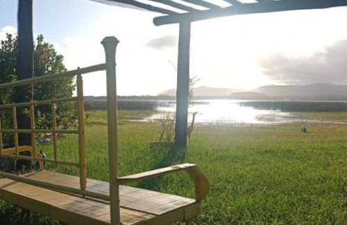 Casa na lagoa do Palmital com acesso à lagoa na propriedade e localizada apenas a 13 km da praia de Atlântida Sul e do Centro de Osório Lugar com Natureza-Wi-Fi 1 cama de casal e um beliche 2 solteiros - Foto 9