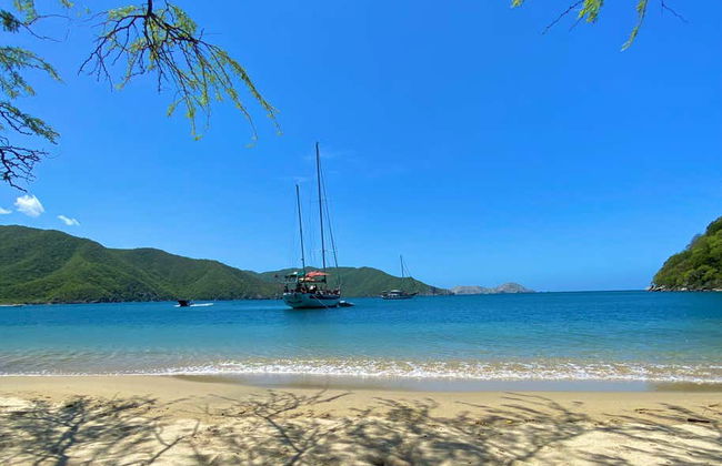 Sailing in Concha Bay - Photo 11