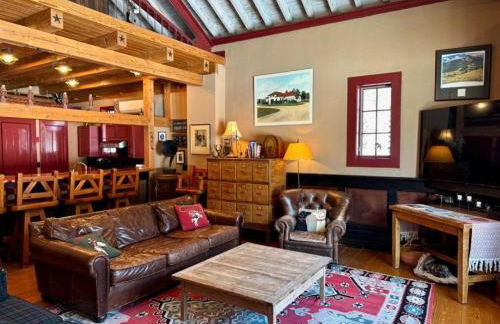 Gorgeous Green Mountains Vacation Rental with a Pool in Manchester, Vermont - Foto 18