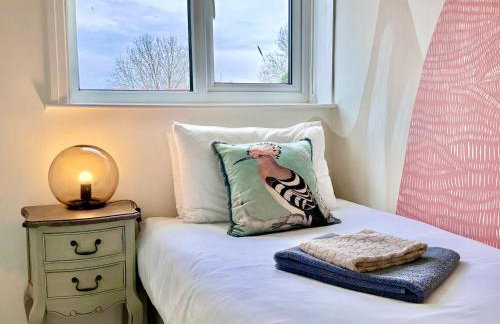 Stylish and Cosy stay in the Heart of Malton - Photo 6