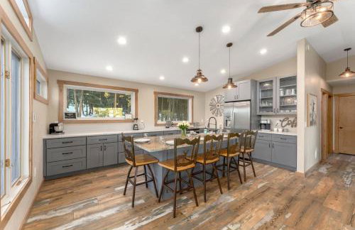 The Pine Getaway on 60 Acres with Hot Tub - Photo 48