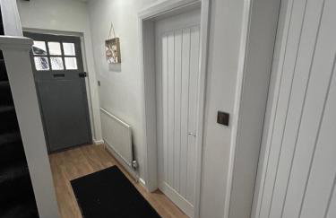 Spaghetti House 6 Bedroom with Large Off-Road Driveway Great for Crews in Vicinity of Starcity and City Centre - Foto 15