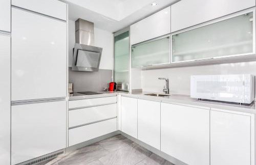 by RIVA - Fantastic 1Bed Apt in Medina Garden of Puerto Banus - Foto 10