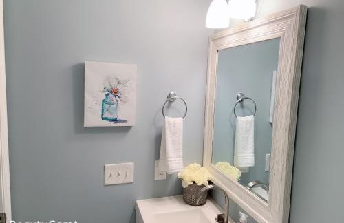 EN SUITE NEXT TO FELLS POINT - Foto 17