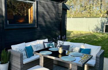 Willow Court Farm-Studio North & Petting Farm, 8 mins from Legoland & Windsor, 15 mins from Lapland UK - Photo 18