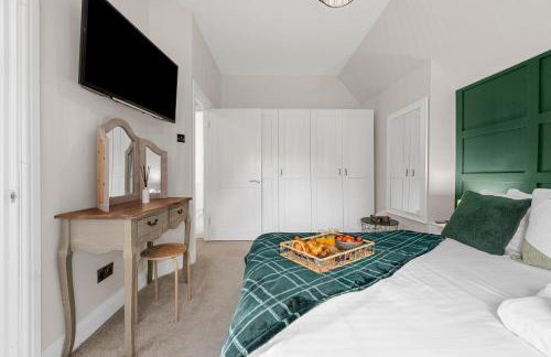 Relax at Little Hawkcliffe - Photo 9