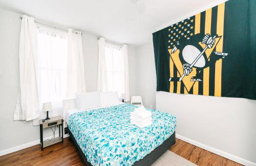 Pittsburgh's Sports Suite- FREE driveway Parking - Foto 8