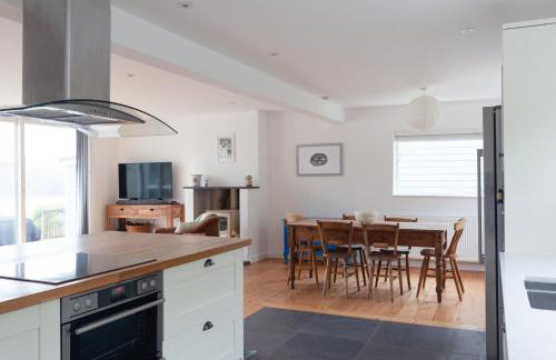 Modern Beach House overlooking the Sea - Foto 8