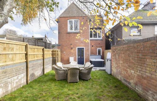 Beautiful 3-Bed Home with Hot Tub in Ross-on-Wye - Photo 27