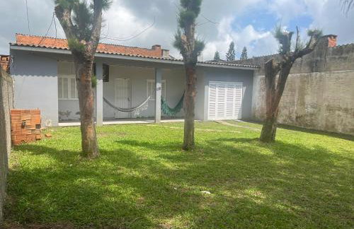 Casa Imbé - Acomoda 12 Pessoas - Foto 1