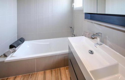 Lovely Home In Cléon D'andran - Foto 23