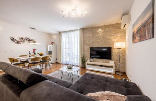 Three Lions Apartment - Photo 7