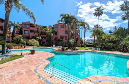 Marbella Bliss 2 Min to Alicate Beach and Pool in Residence - Foto 1
