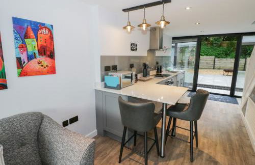 The Tunnel at Bridge Lake Farm and Fishery - Foto 7