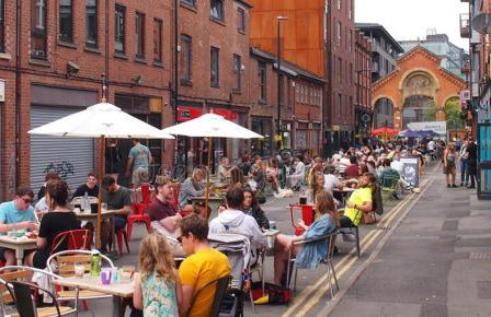 Lewis Apartment in the Heart of the Northern Quarter sleeps up to 12 - Photo 9