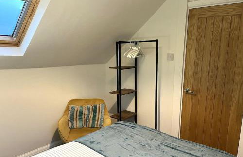 Ideal 4-bed home sleeps 7 - Nr Trafford Ctr & M60 - Foto 52