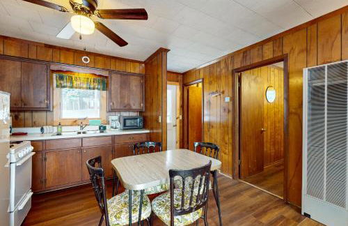 Timberlane Lodge- The Musky, Bluegill & Walleye - Foto 27