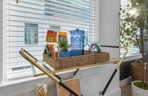 Downtown Oasis Rooftop with Skyline View - Foto 38