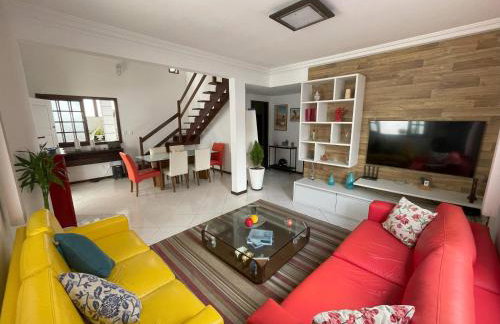 Casa para Família com Lazer Total - Próximo Aeroporto - Foto 6