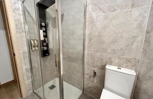 LUJO 10 pax Proyector, Maquina Arcade y Patinetes - Foto 24