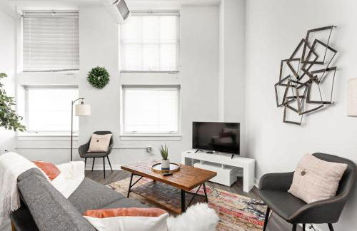 Modern Downtown Apartment 2BR 2BA by CozySuites - Foto 1