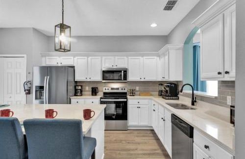 Luxurious 7BR Home Near DisneyPoolTheatreGame Room - Foto 37